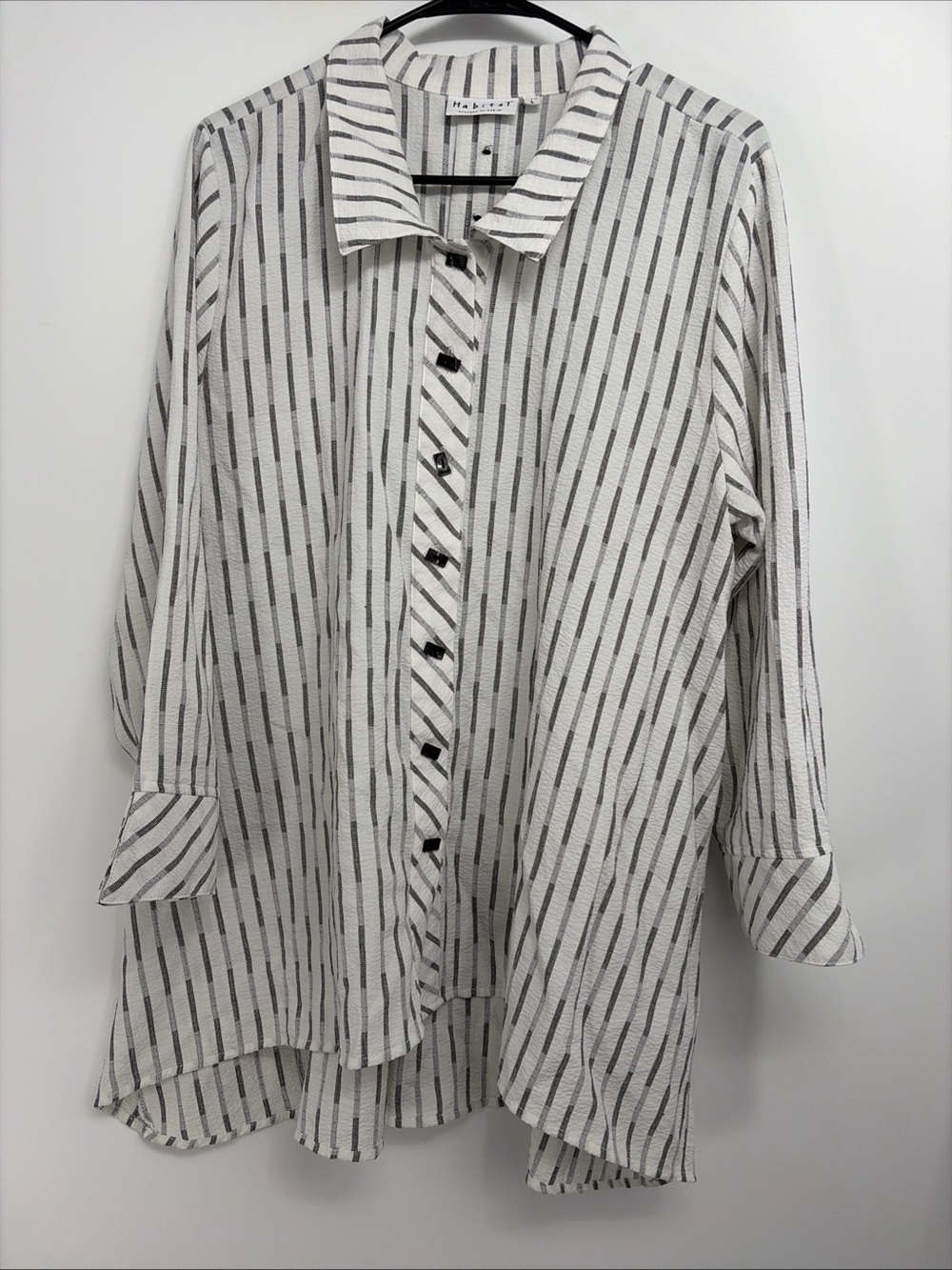 Habitat Textured Button Up Tunic Top Long Sleeve Striped Collared Women's Size L